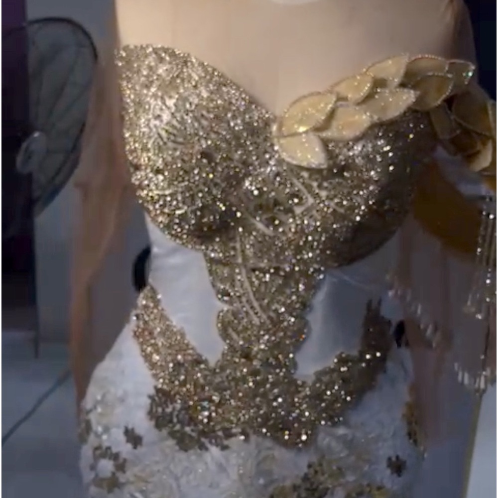 Prom wedding dress never worn